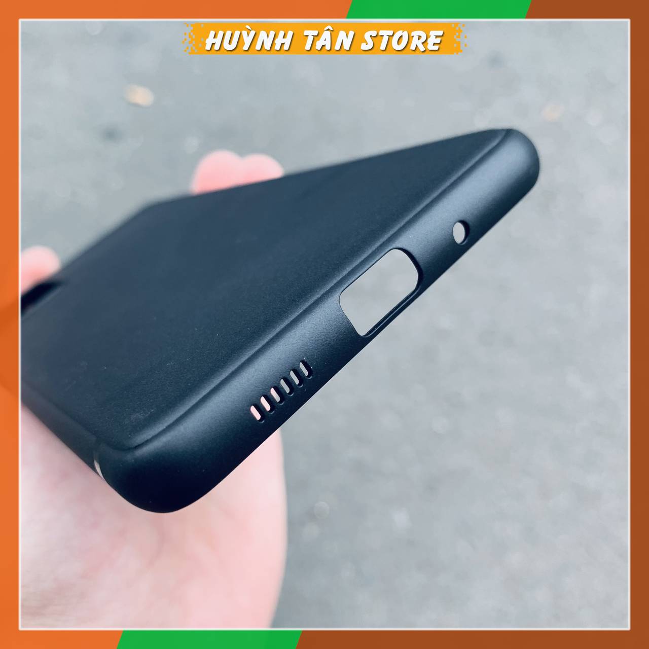 Ốp lưng Samsung S20 FE TPU dẻo siêu mỏng ôm sát máy.