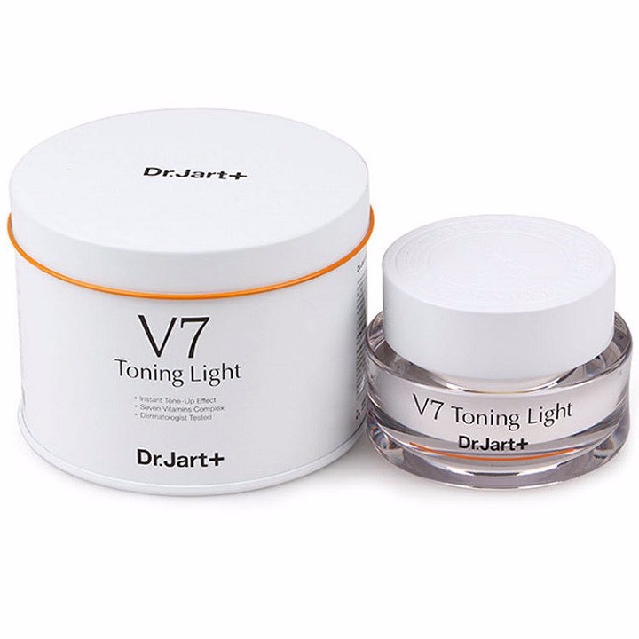 KEM DƯỠNG TRẮNG VÀ TRI NÁM V7