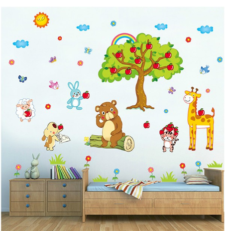 Decal dán tường mẫu Thú cây táo