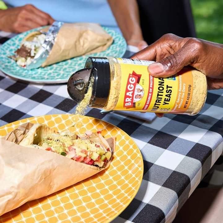 Men dinh dưỡng Nutritional Yeast Bragg 127gam