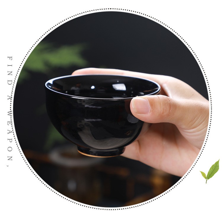 Chén sứ Cảnh Đức vẽ vàng