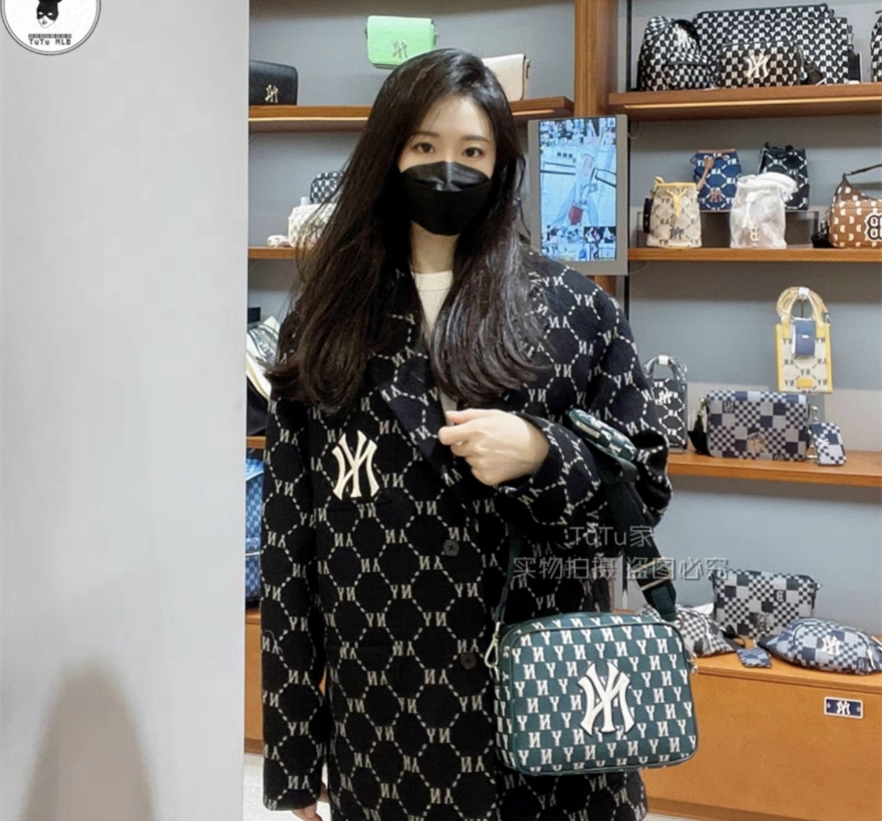 Túi đeo chéo nữ  dáng vuông  2 size