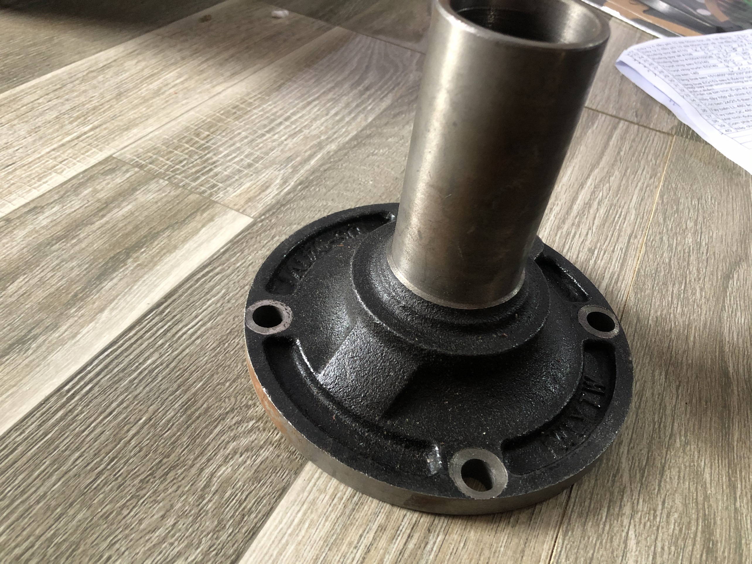 Mặt bích loa kèn EQ140 cho ô tô