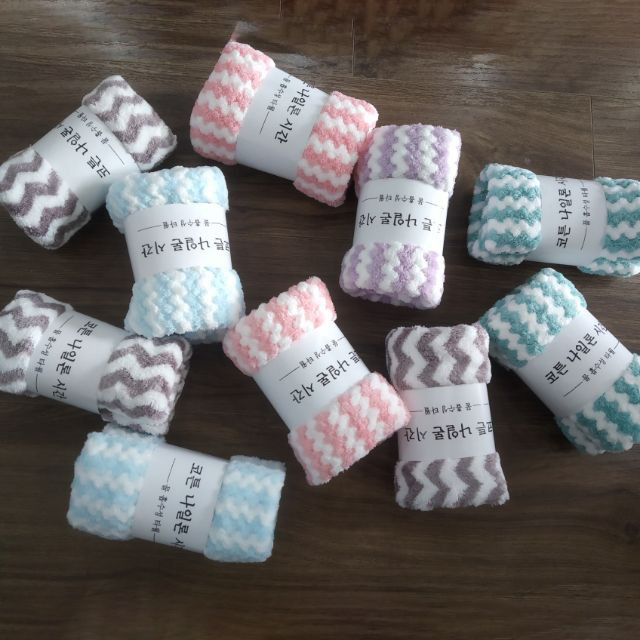 Khăn Mặt Hàn Quốc Kẻ Sọc Kích Thước 30x50 cm