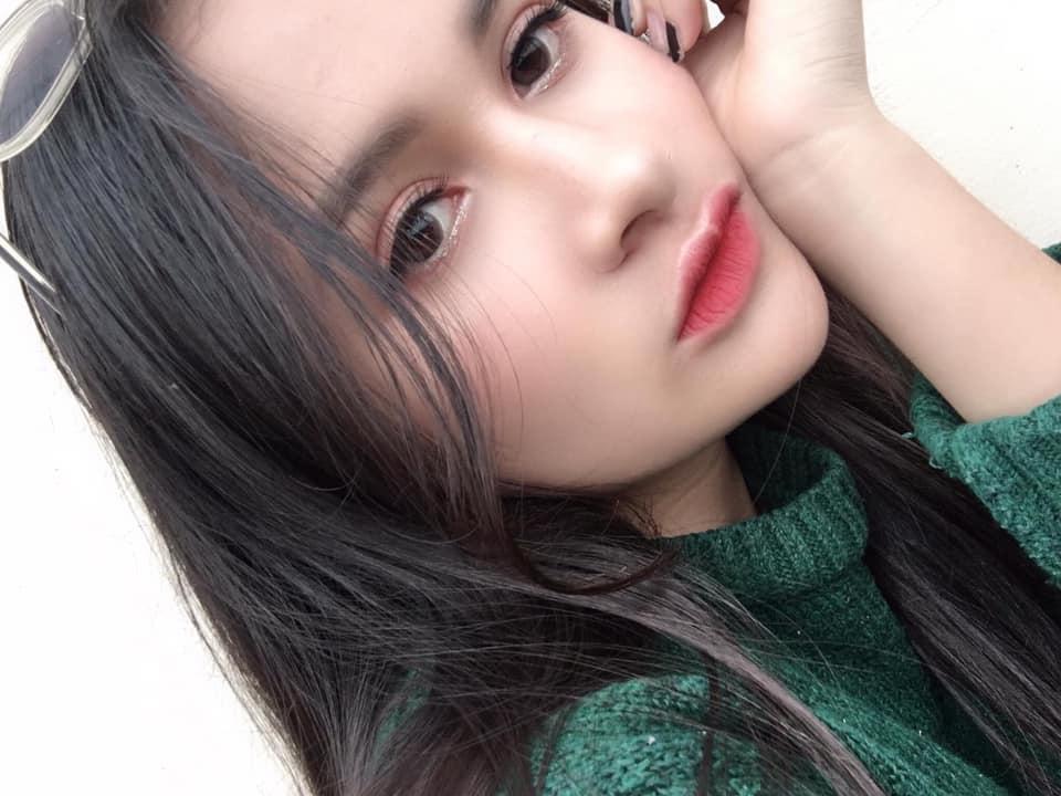 Son black rouge A02 màu cánh hoa hồng khô