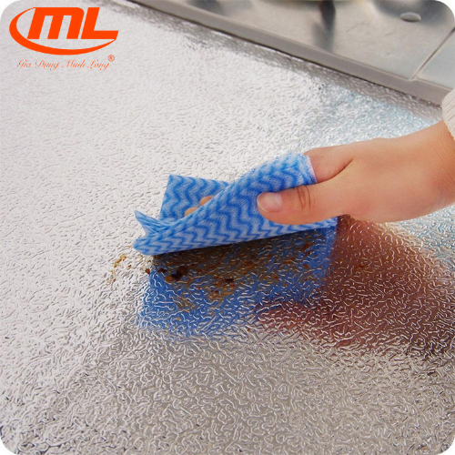 CUỘN GIẤY BẠC DÁN BẾP GIỮ CHO BẾP LUÔN SẠCH BÓNG