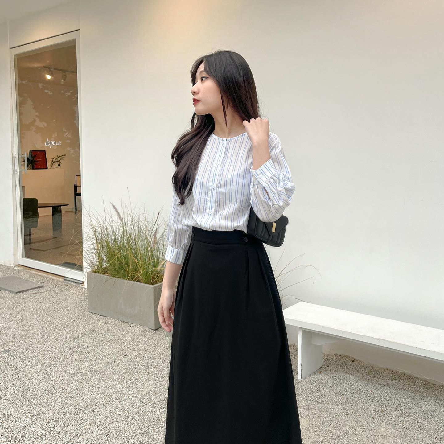 Áo ARA - Áo cổ tròn tay lửng