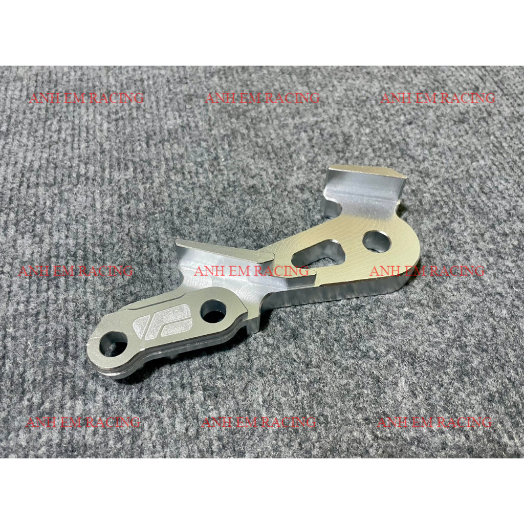 Pát sau ex 155/150/135 winner xài heo 4 piston sử dụng đĩa 220mm