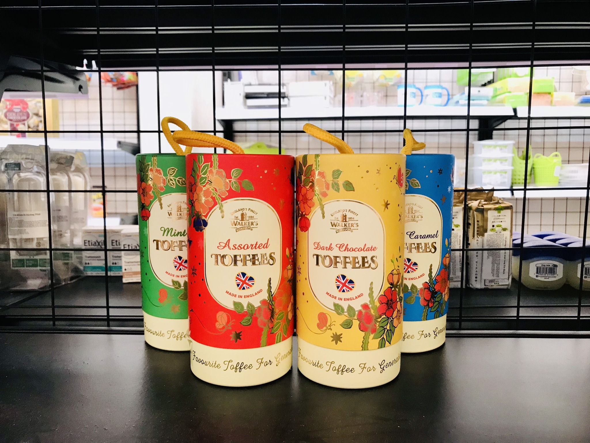 Kẹo Walker's Toffees 150g 4 loại