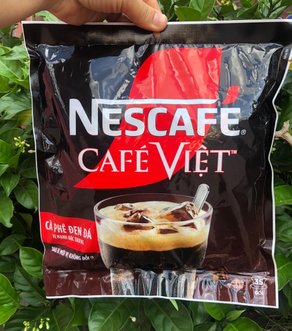[Tặng lon sữa Carnation]Combo 2 bịch Cà phê đen đá Nescafe Café Việt 2 Trong 1 Cà Phê Đen Hoà Tan (Túi 35 gói x 16g)
