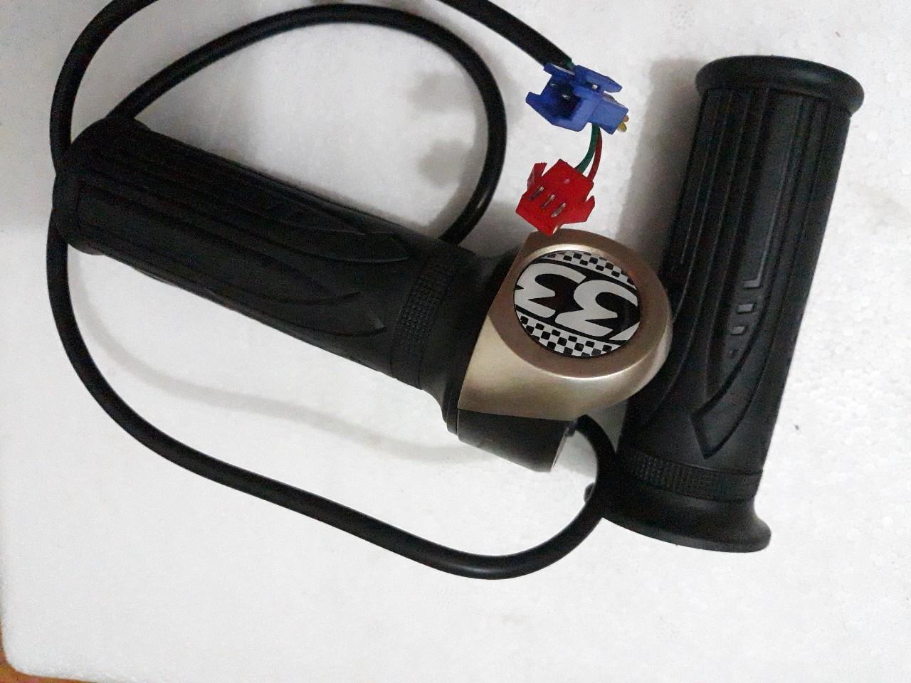 TAY GA  xe đạp điện 133 (Dạng xe bò điên bình to 20A)
