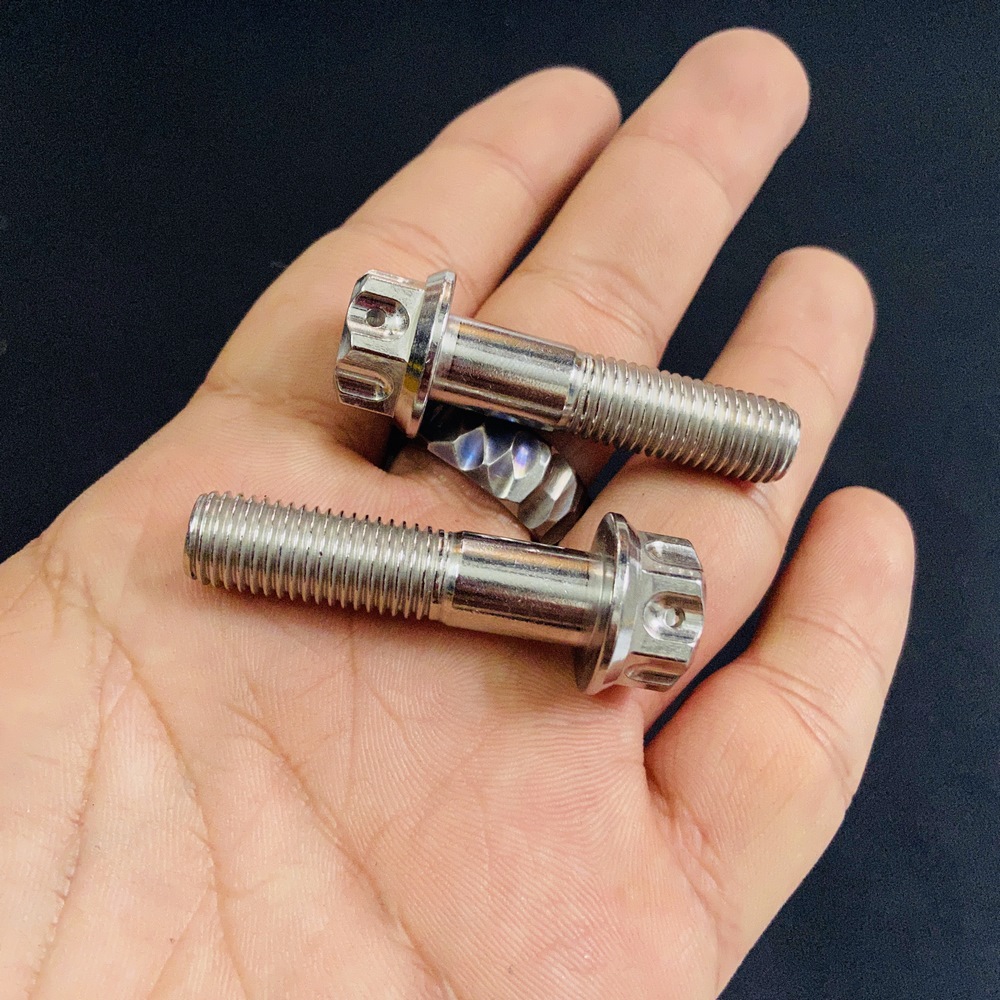 [HCM]ỐC 10LY4 INOX SALAYA GẮN CHÂN PHUỘC CHO DÒNG XE YAMAHA SÁNG BÓNG (2 CON)