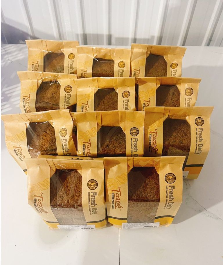 Bánh Mì Đen Nguyên Cám 260 Gram Đức Long (Bánh Mới Mỗi Ngày)