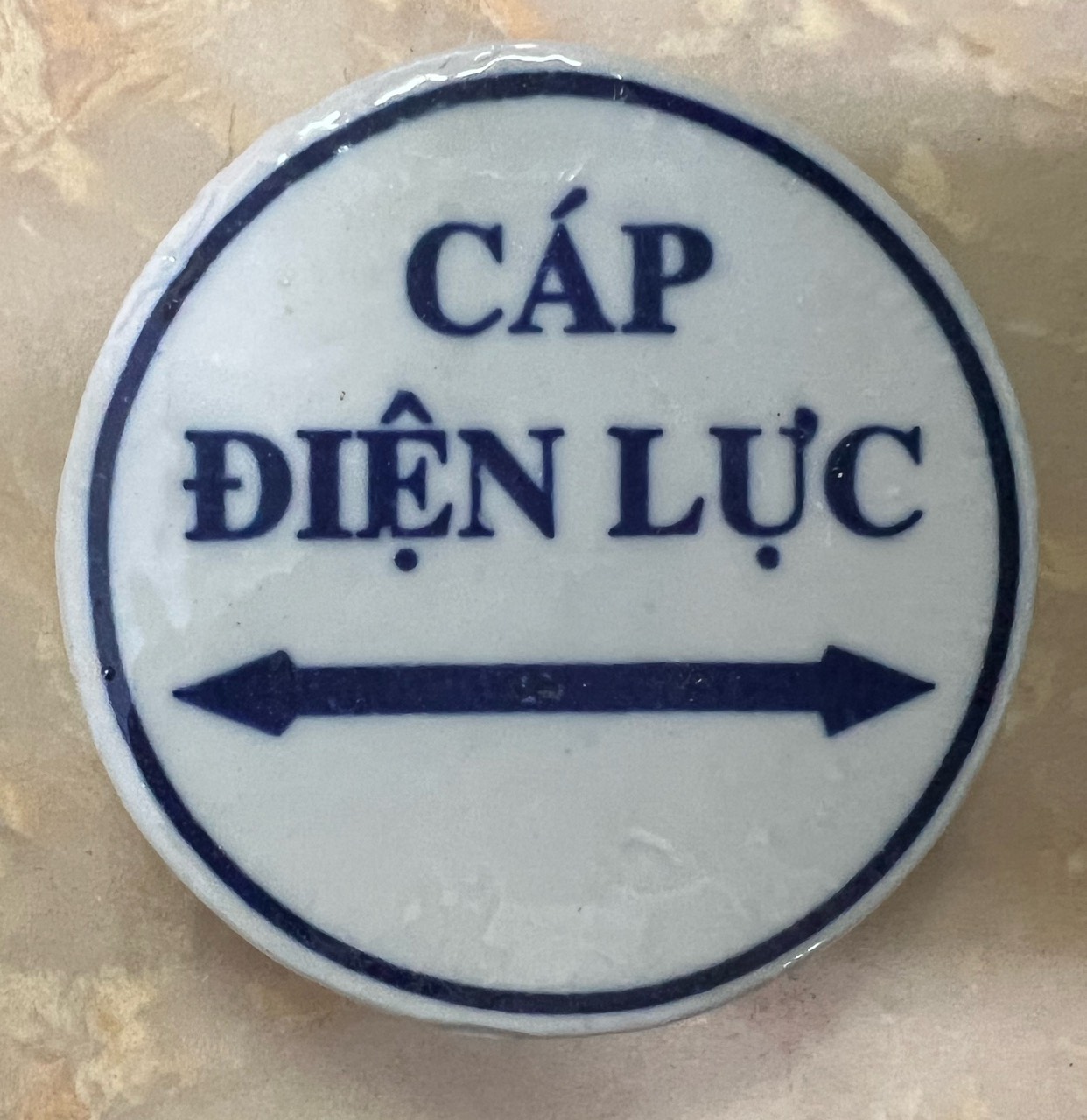 Mốc sứ mốc cáp ngầm mốc báo hiệu cáp ngầm mốc báo hiệu cáp ngầm điện lực