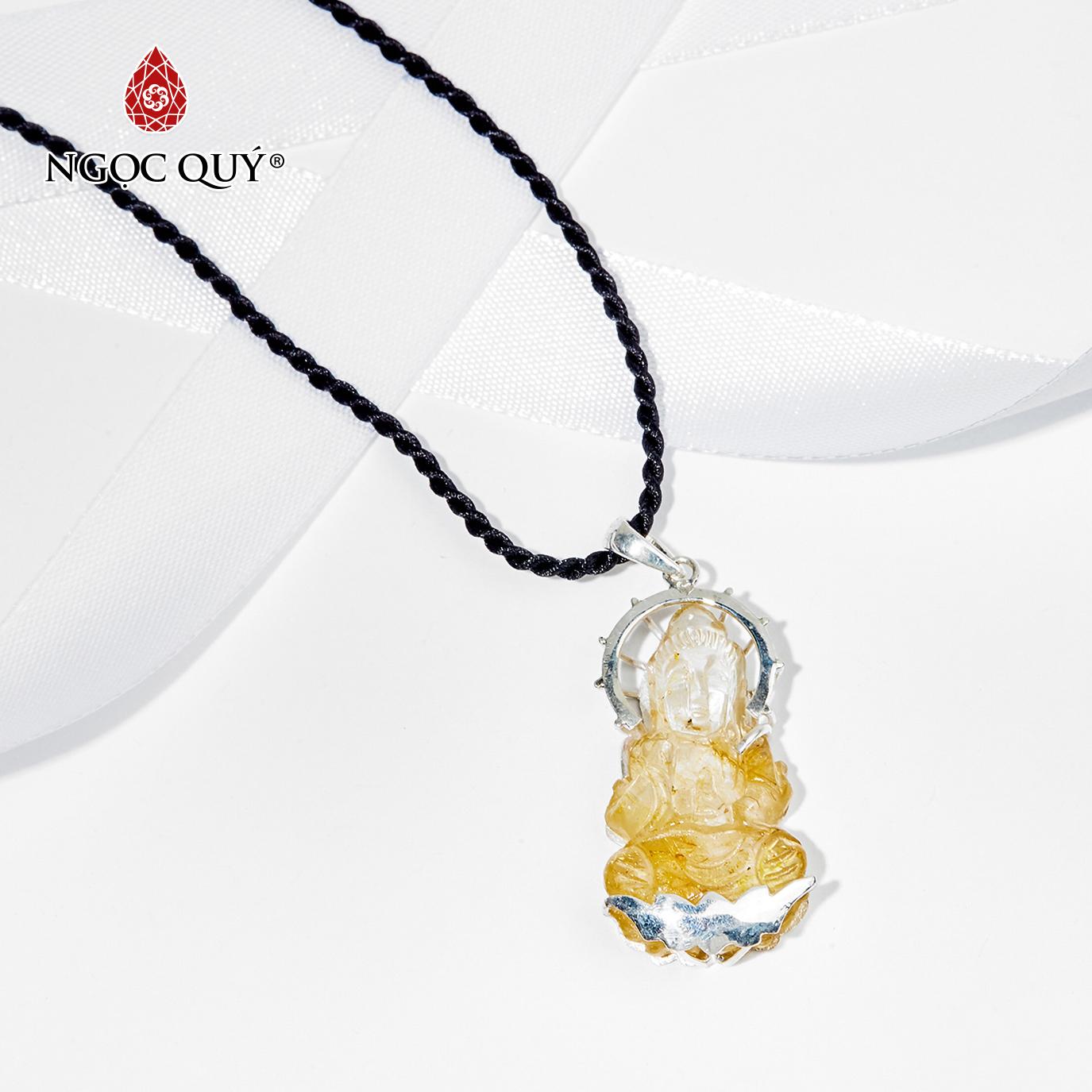 Mặt dây chuyền phong thủy đá thạch anh tóc vàng phật bà quan âm bọc bạc mệnh thủy, kim - Ngọc Quý Gemstones
