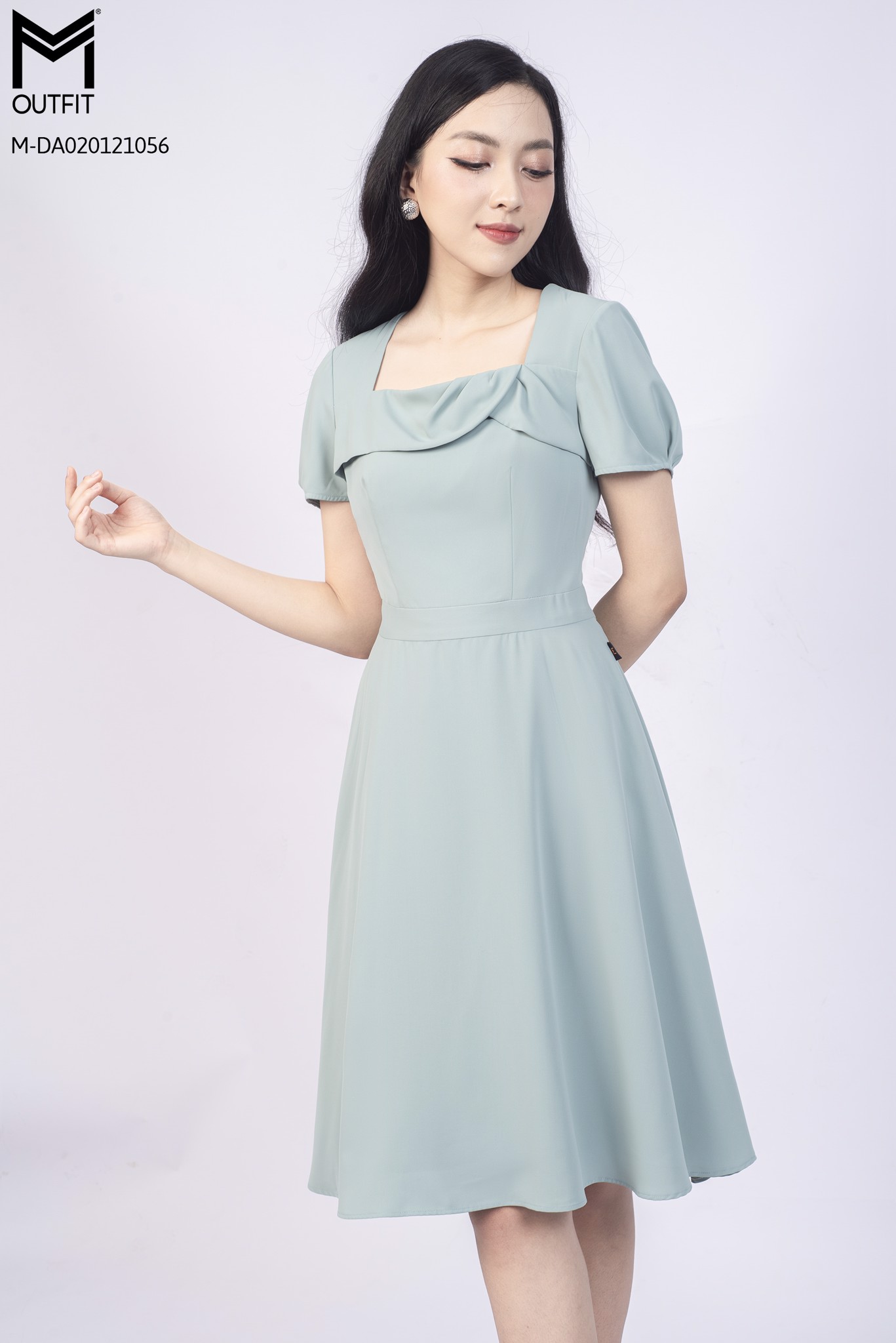 Đầm xòe, cổ vuông, tay cộc - Mmoutfit