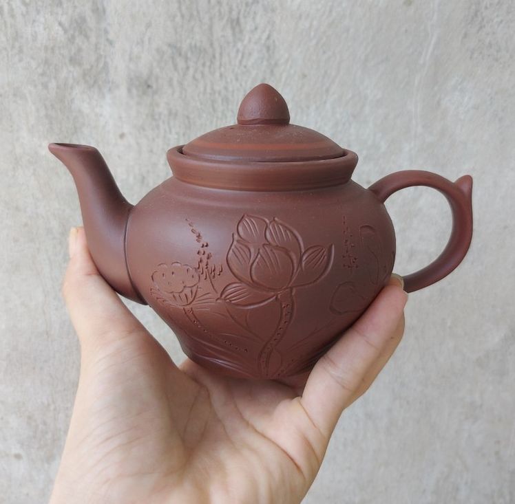 Ấm trà đất nung Bát Tràng Màu Nâu đậm
