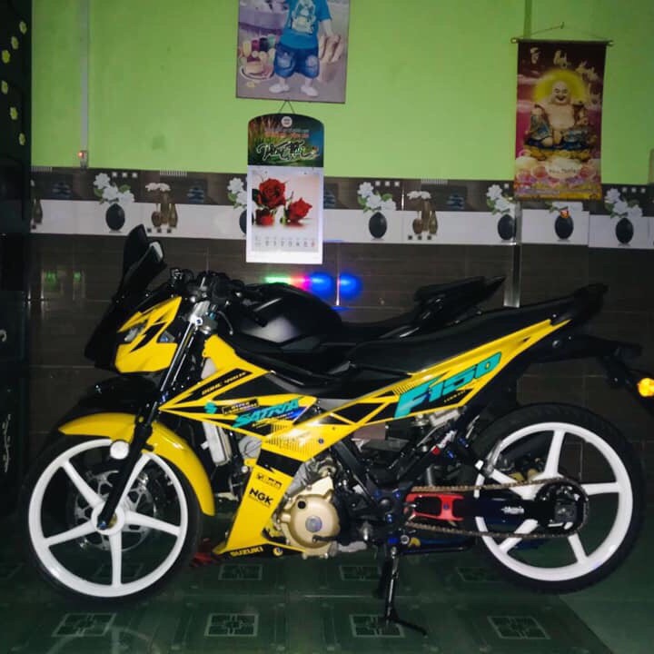 Tem rời Satria Fi dán xe vàng chữ Xanh