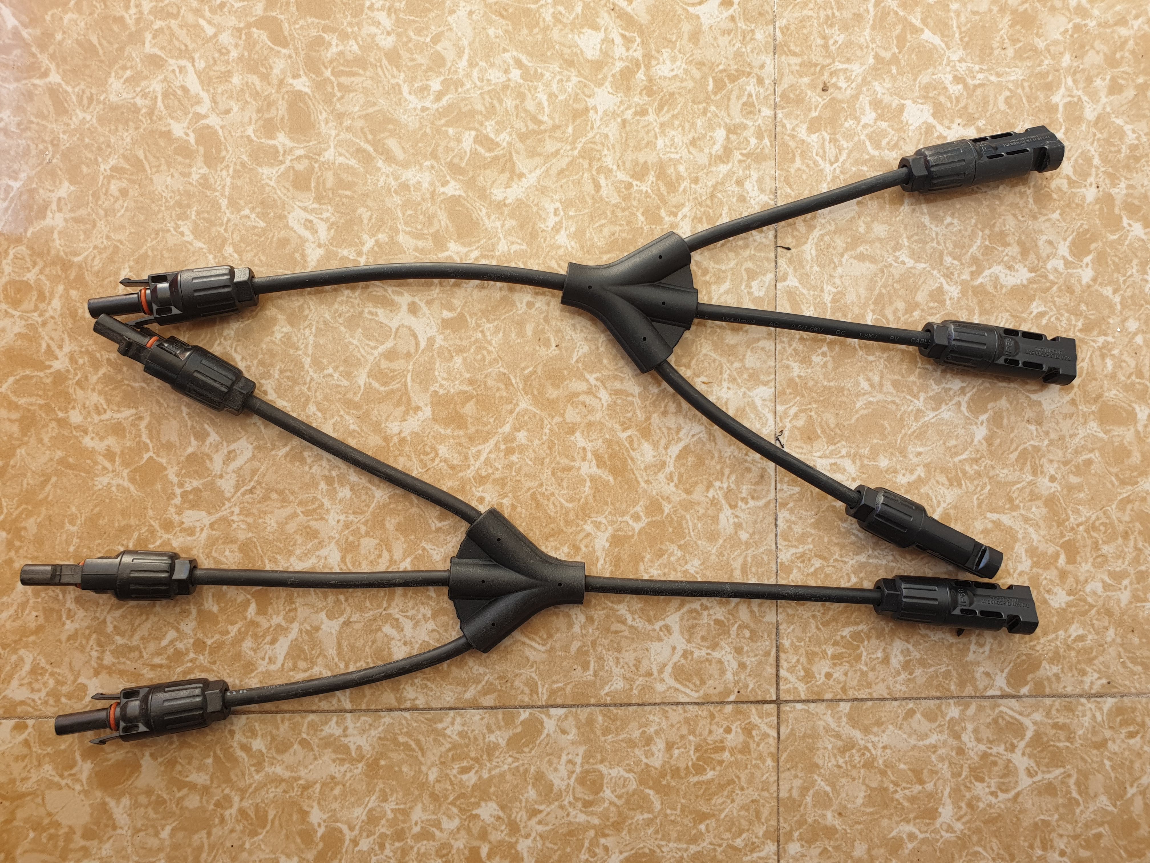 Cặp Jack 3 kết nối phân nhánh chữ Y MC4