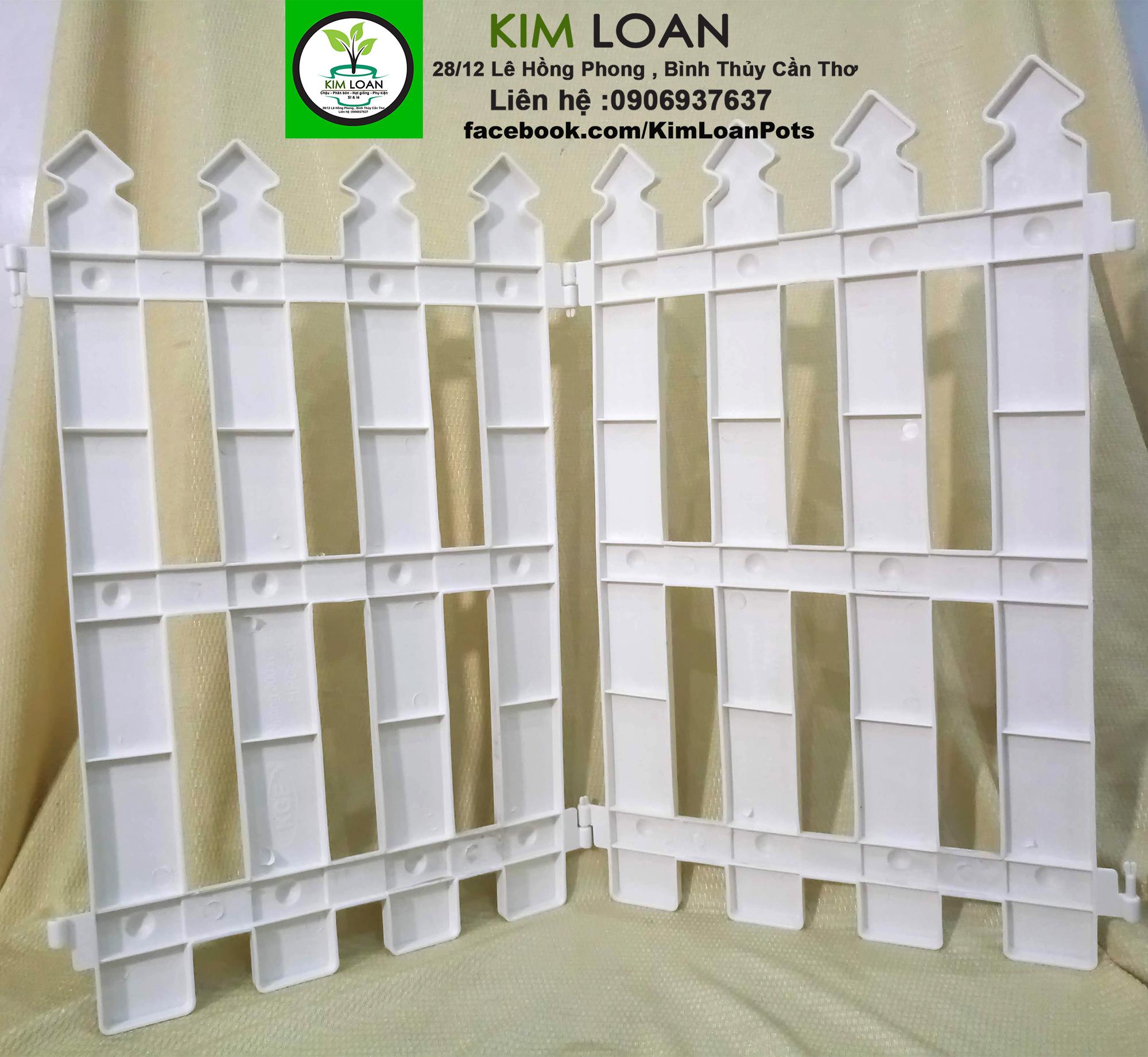 Hàng rào nhựa đầu nhọn 30x50cm