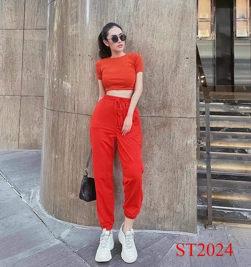 [HCM]Áo kiểu croptop kèm quần dễ thương