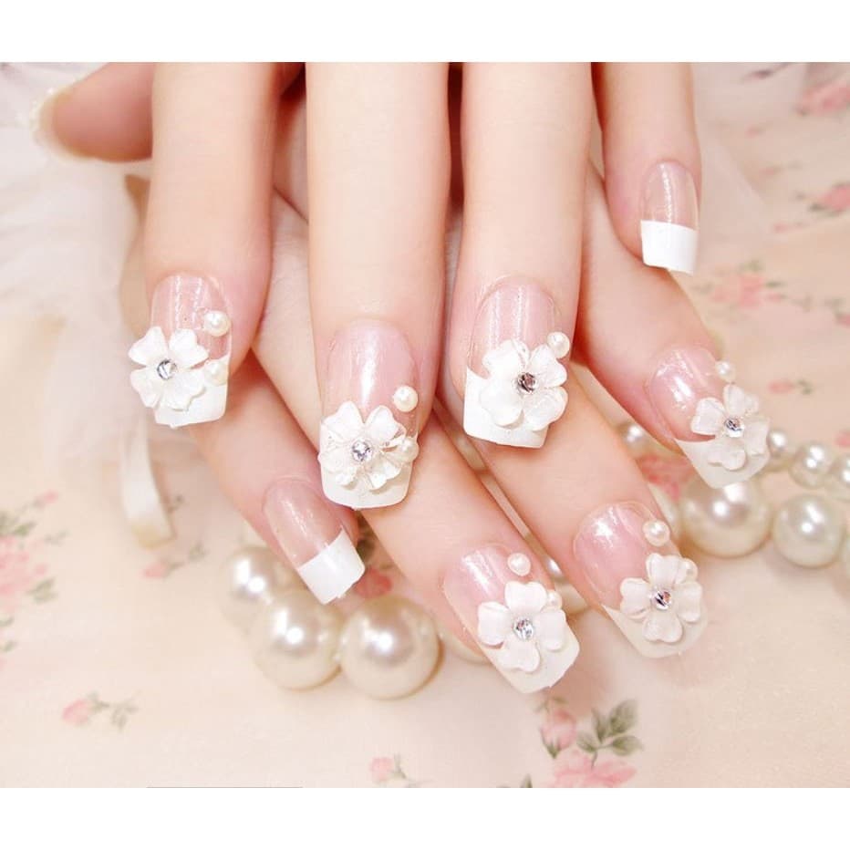 Bộ Móng Tay Giả Đính Hoa Trắng (kèm keo+dũa)