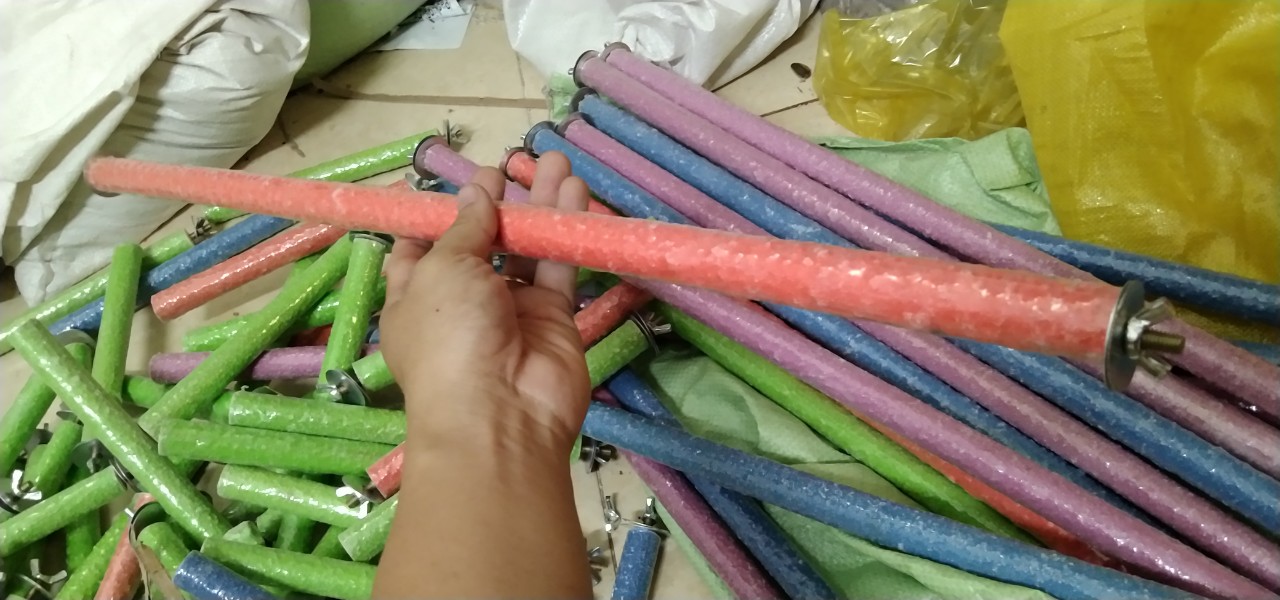 1 cây cầu mài móng dài 60cm dùng lắp chuồng lớn cho chim, các dòng vẹt mài móng khỏi sắc nhọn