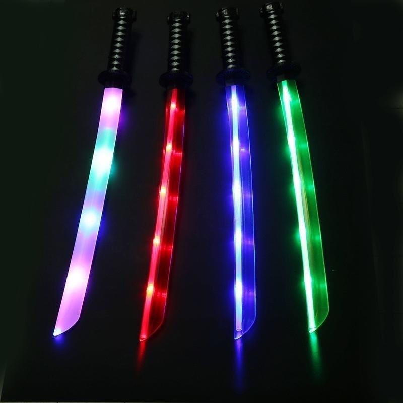 Đồ chơi kiếm nhựa Katana 💝Freeship💝 Đồ chơi phát sáng, kiếm cháy phố có nhạc và đèn