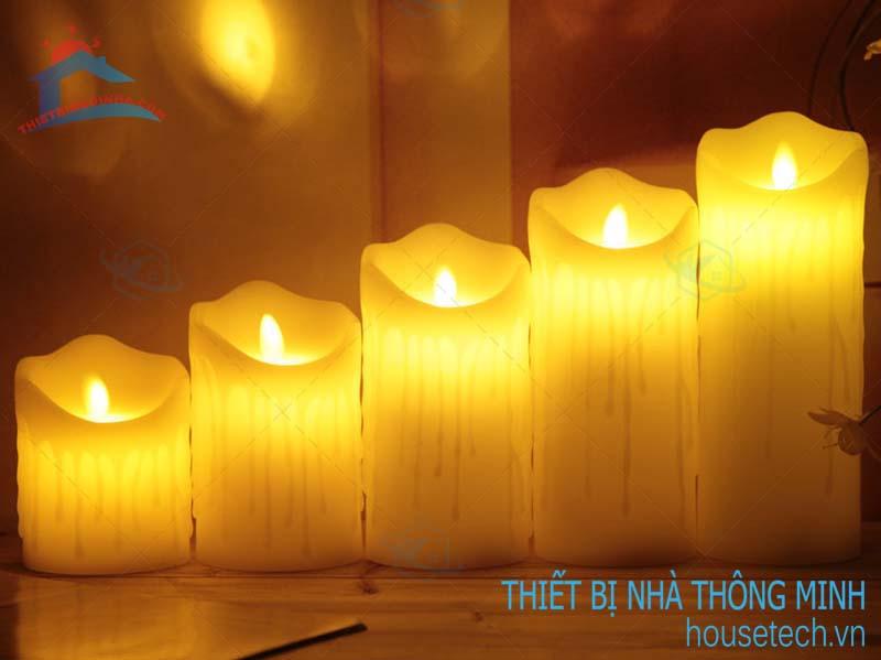 Electronic candles
