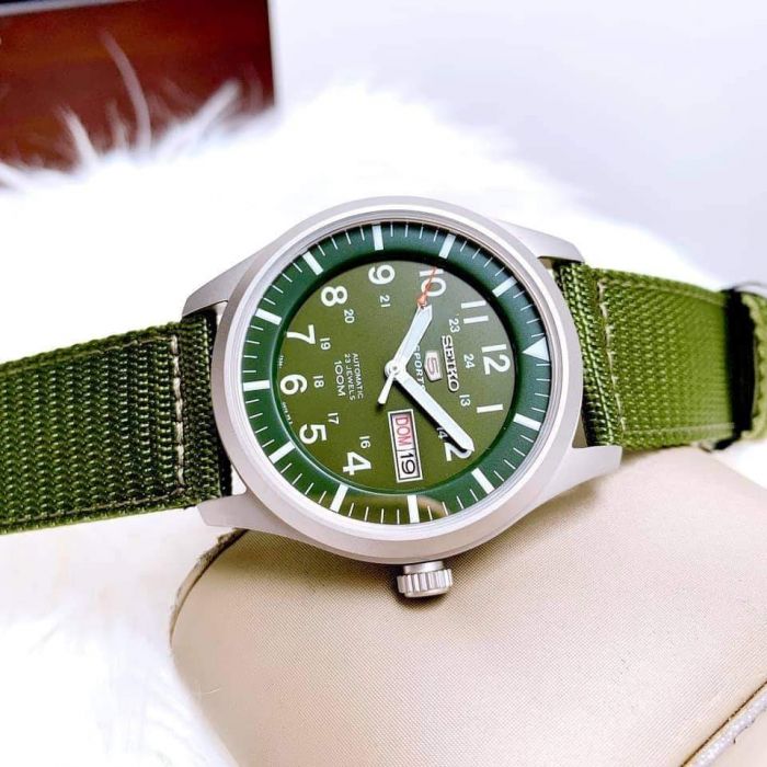 Đồng hồ thời trang nam Seiko 5 Automatic Quân Đội - Size 42mm