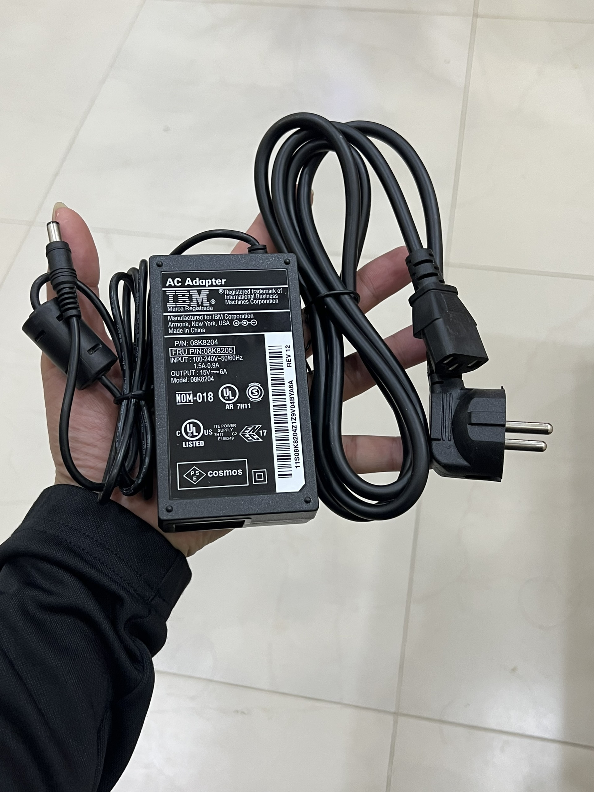 ADAPTER 15V 6a