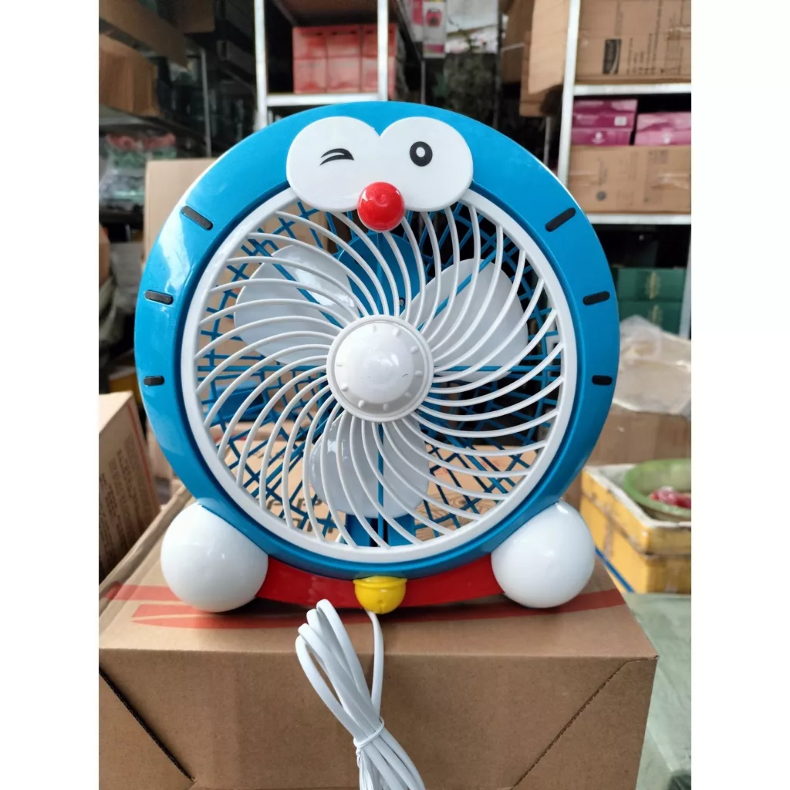 Mini office animal-shaped desktop fan, plug-in mini office desk fan