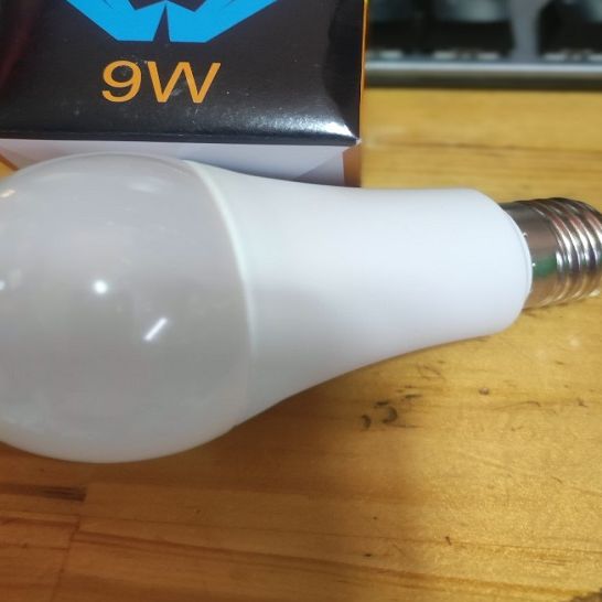 It's bulb. 9w led bulb e27 bulb holder, super white saving power. th1022