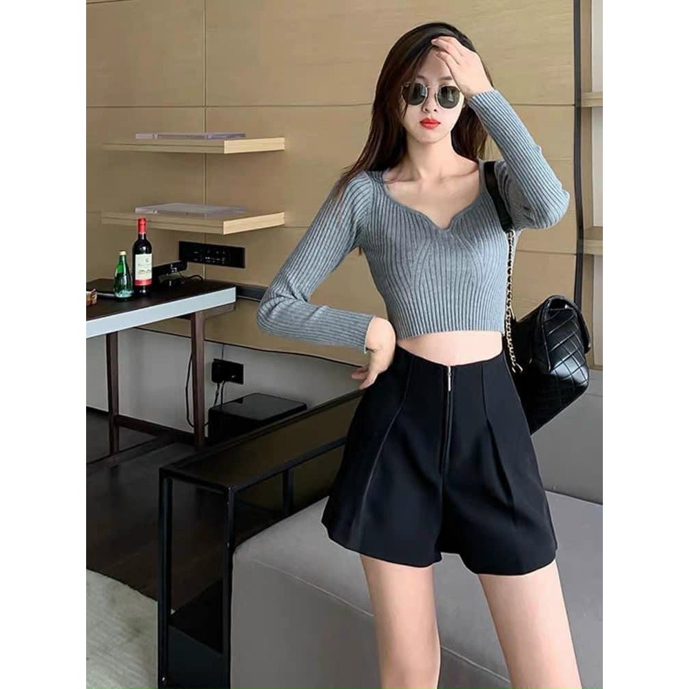 QUẦN SHORT CÓ KHOÁ GIỮA CẠP SIÊU CAO