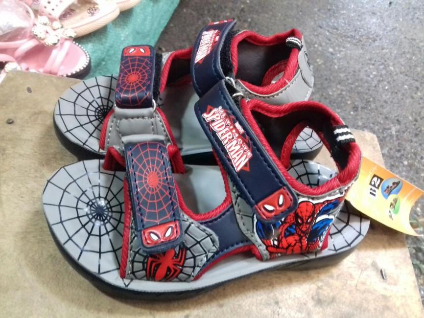Sandal Giày bé trai hàng Việt Nam 120k, sz 27-37 giá rẻ