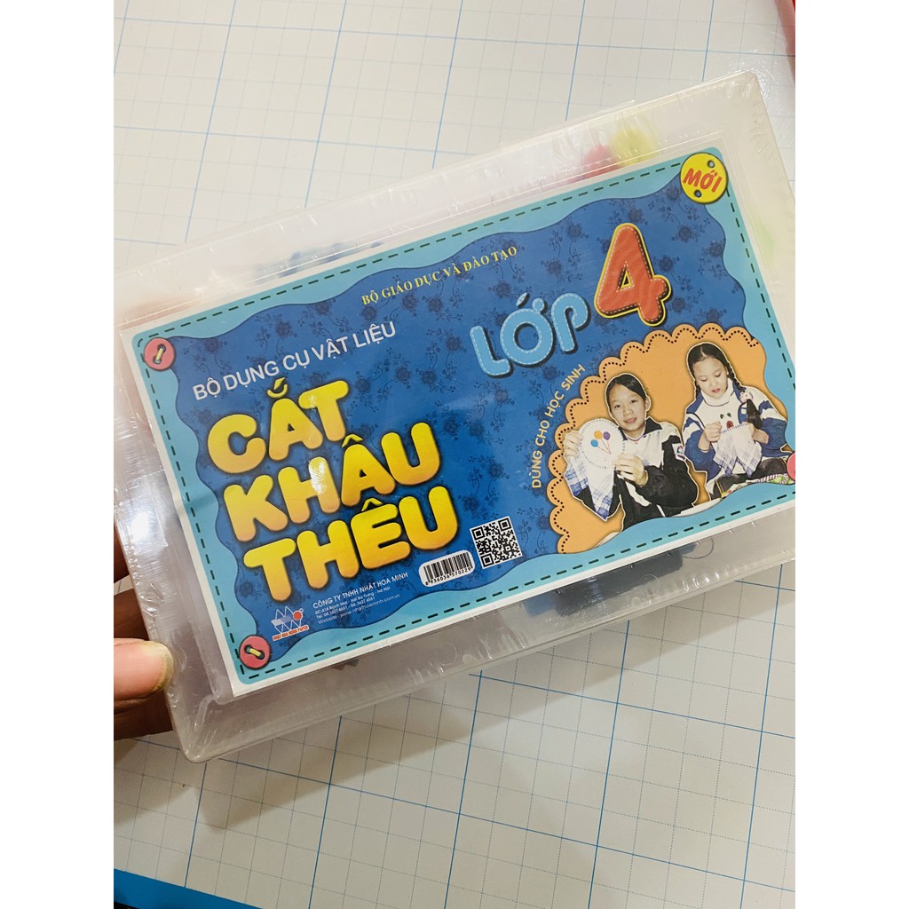 Bộ Đồ Dùng Cắt Khâu Thêu Lớp 4 , 5