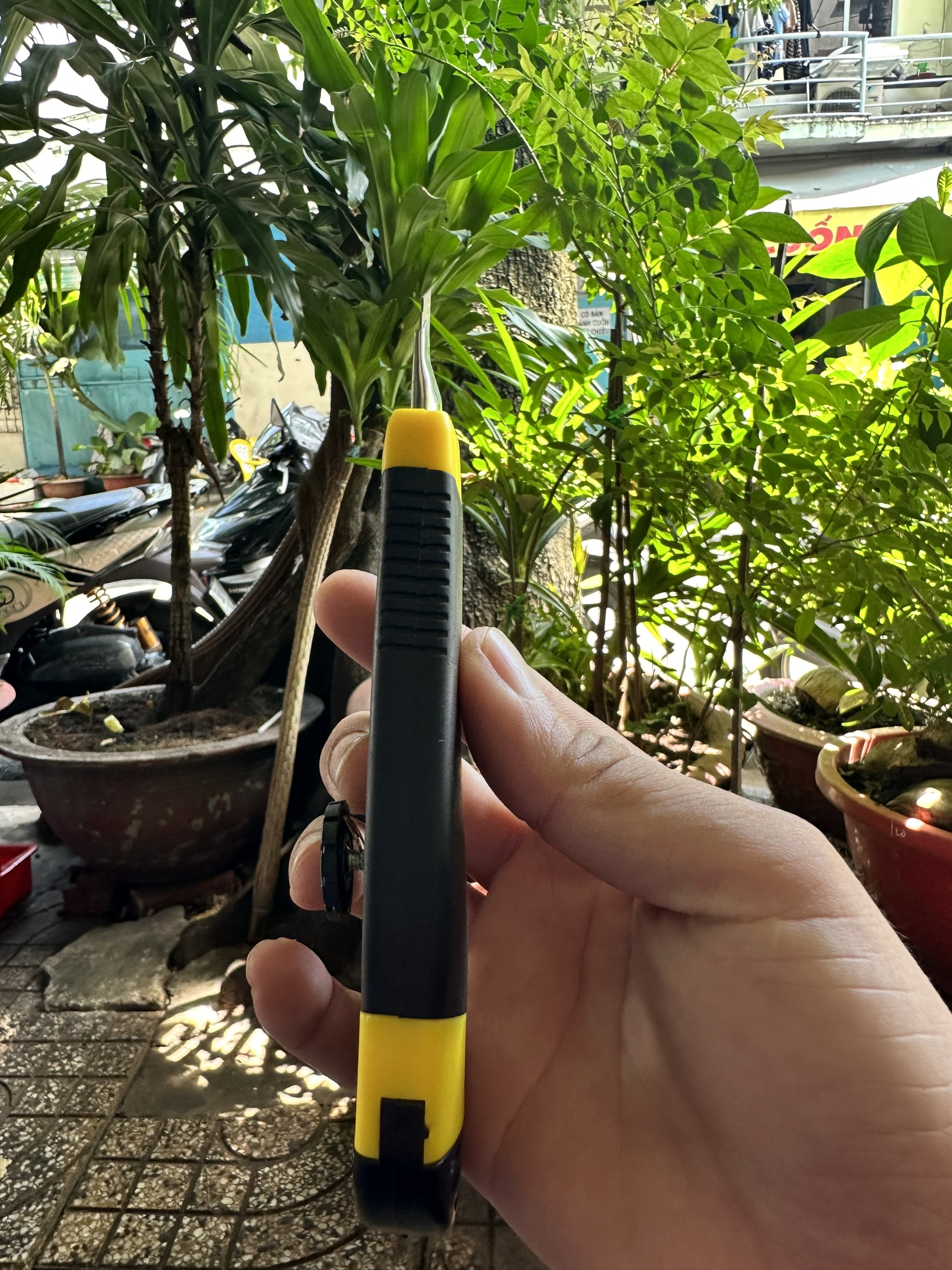 Dao Rọc Giấy Lớn Dùng Cắt Sàn, Xốp, Giấy,...