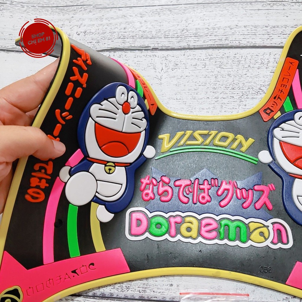 Thảm lót chân, để chân xe Vision đời 2014-2021 hình Doraemon
