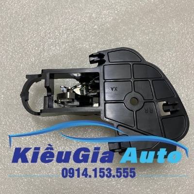 Tay mở cửa trong Daewoo Nubira