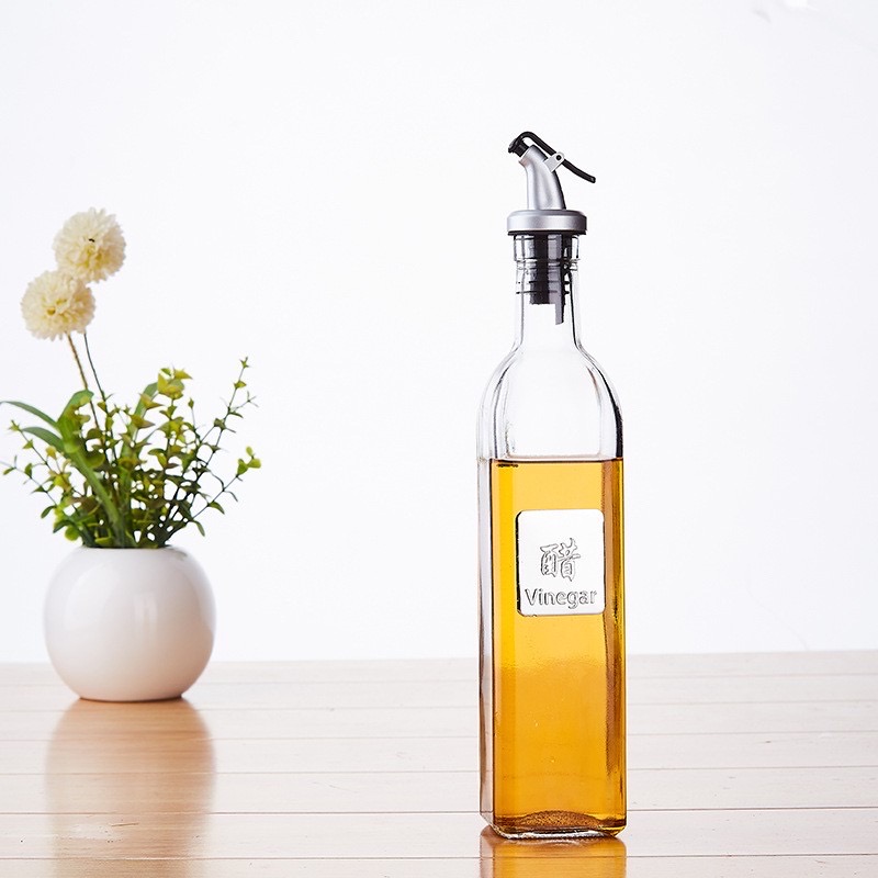 Chai thuỷ tinh vuông đựng dầu ăn 500ml - có vòi chiết rót tiện lợi