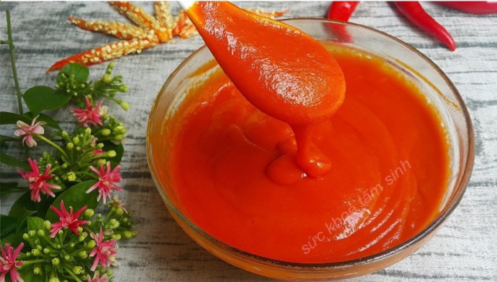 TƯƠNG ỚT HEINZ CHILLI SAUCE CAN 3.3KG