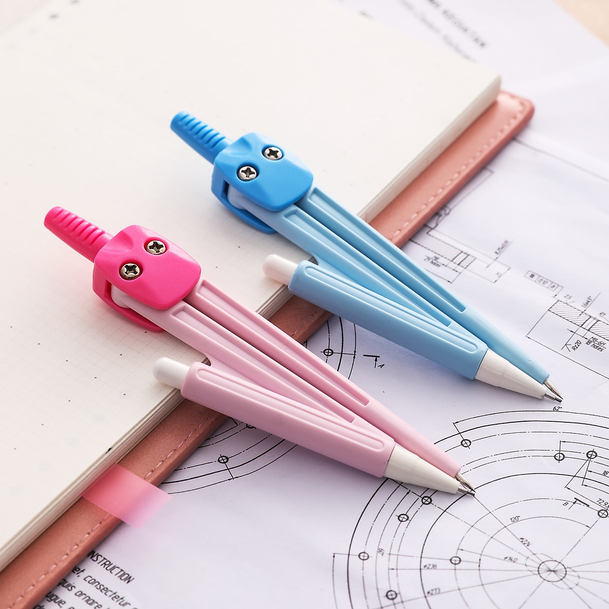 Compa chì kim Học sinh Deli E8622