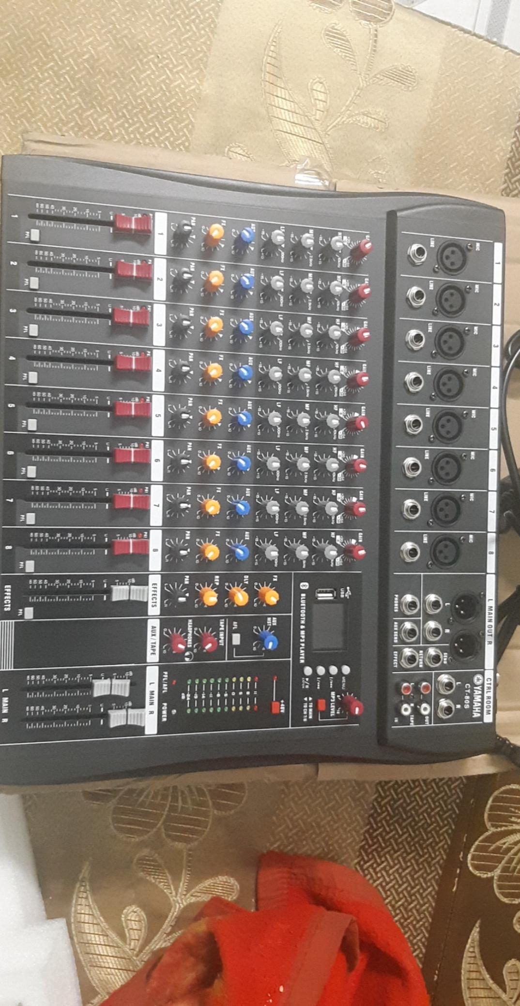 mixer yamaha ct80s