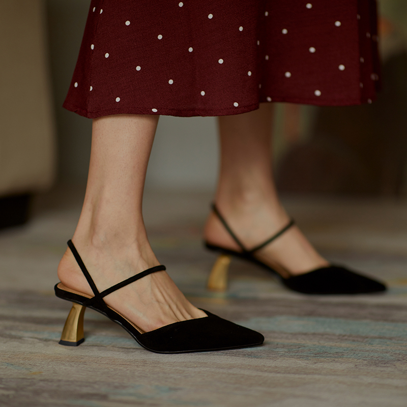closed toe shoes for summer
