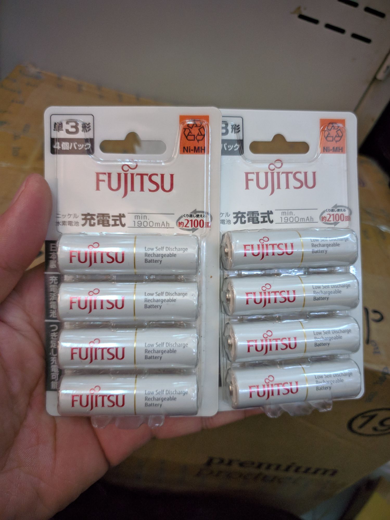 Pin sạc AA Fujitsu 1900mAh vĩ 4 Viên