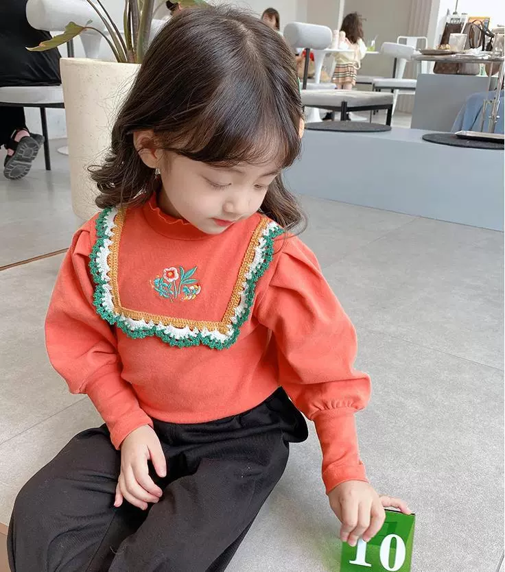 Áo bé gái thu đông cao cổ dễ thương