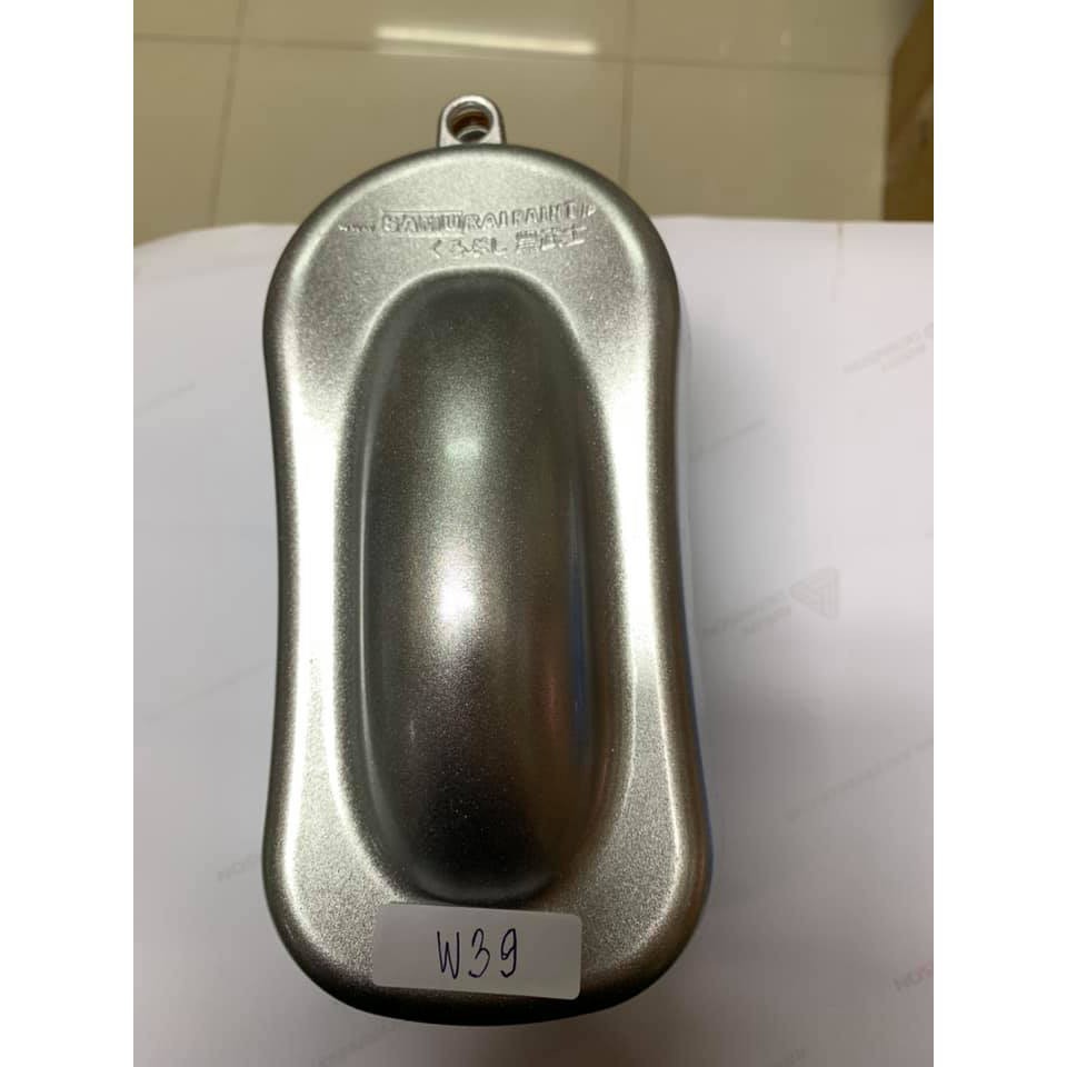 Sơn xịt Samurai màu Bạc - W39 (cần có nền màu Bạc mới lên được màu chuẩn và đẹp)