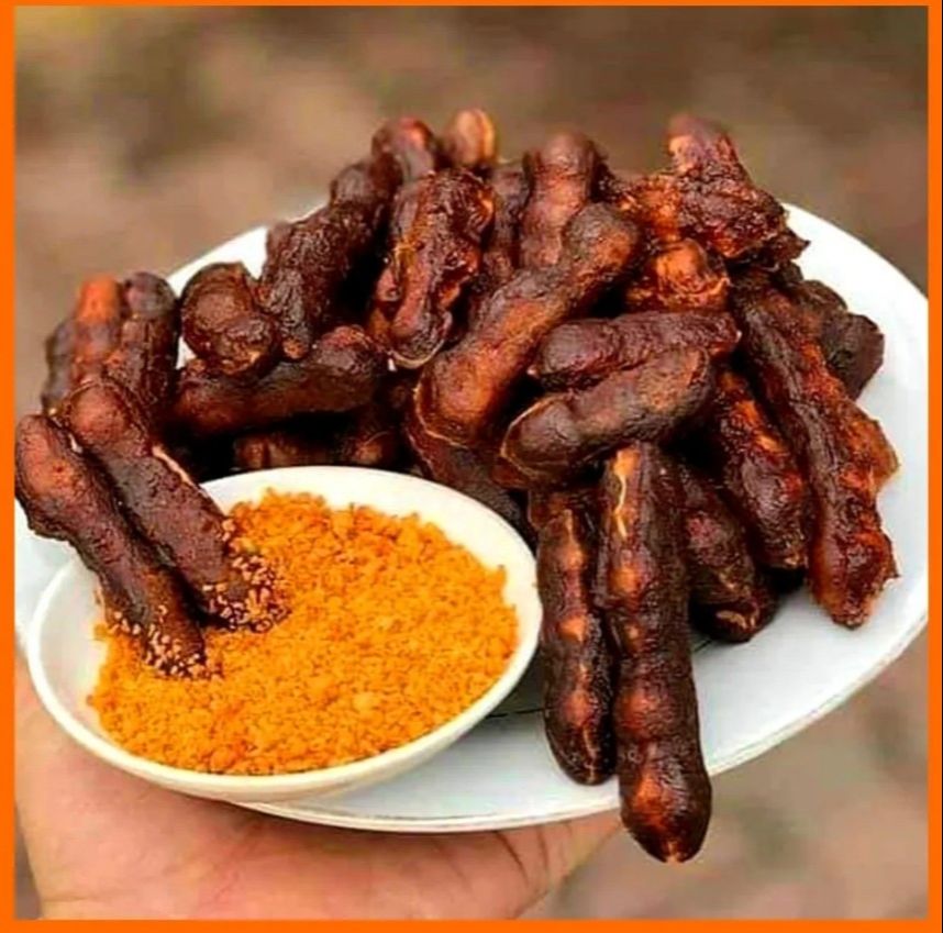 Combo 2 hủ ME LÀO KÈM MUỐI ỚT 500G ( HCM )