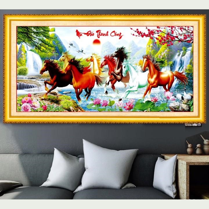 Tranh đính đá cao cấp Mã Đáo Thành Công Y8257 - KT:(130x65cm).Bộ sản phẩm bao gồm: Bút Chấm Đá. Đá Vải In sẵn 100% Gôm Sáp Khay Đựng Đây là Bộ Phụ Kiện(Chưa Khung)