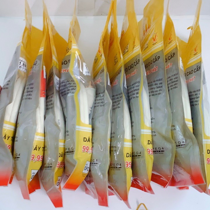 Dây AV 4 đầu 1,8m đồng nguyên chất